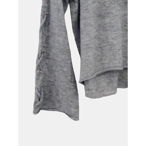 EUC H&M Lace Up Bell Sleeve Top - Small - Picture 8 of 8